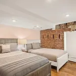 Modern Knoxville Gem Near Campus And Eateries!